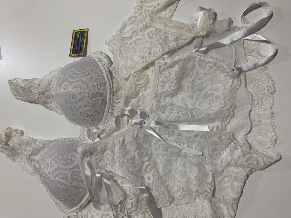 CONJUNTO MARFIM RENDA C/ LUVA
