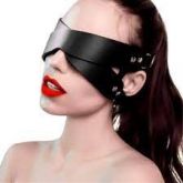 !                                                                ST**  Máscara Modelo X Dominatrixxx